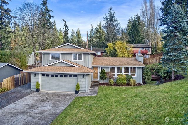 $795,000 | 819 39th Place | Samish Hill