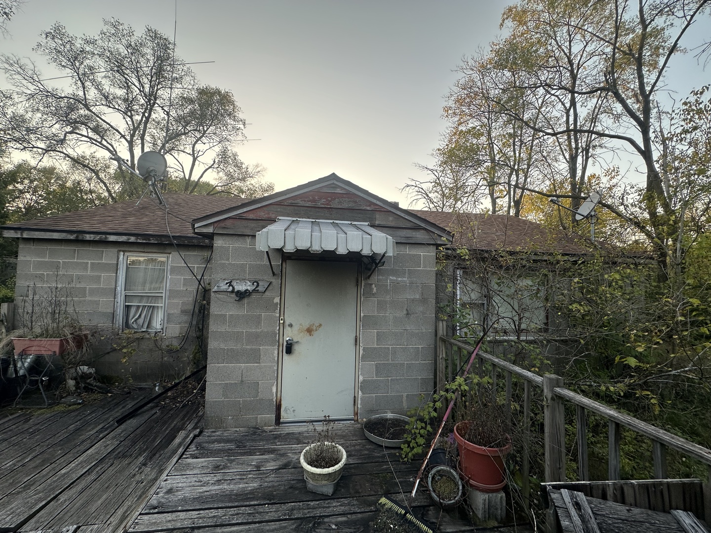 a backyard of a house