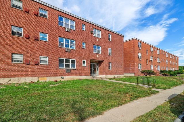 $89,900 | 24 Merrill Street, Unit C1 | Parkville