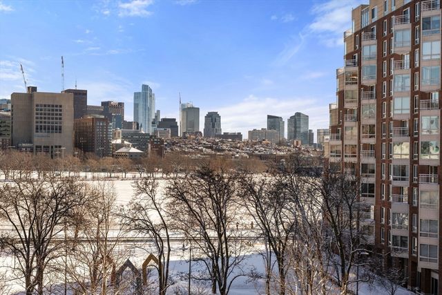 $1,200,000 | 10 Rogers Street, Unit 604 | East Cambridge