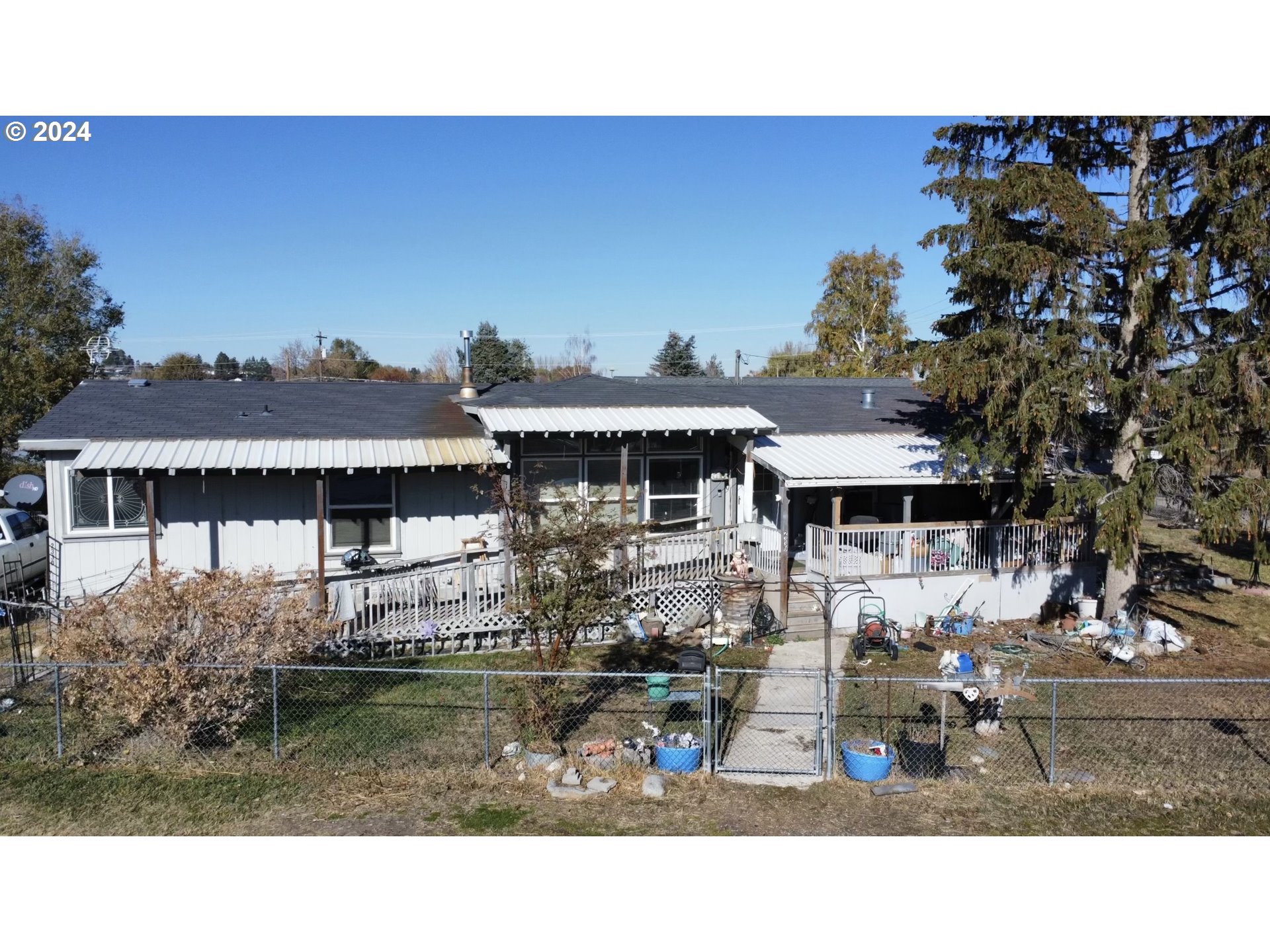 a picture of a house with a yard