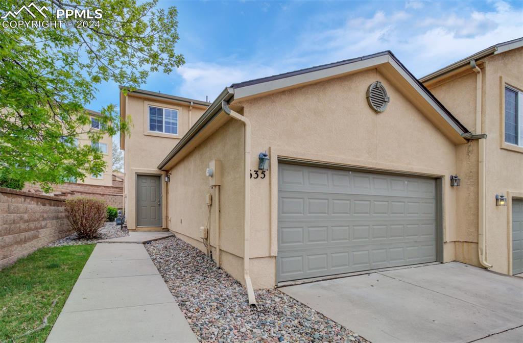 2-story townhome with 2-car garage