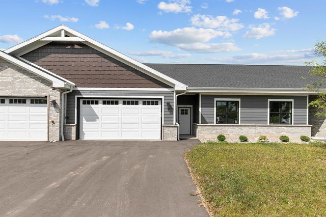 $380,000 | 3006 Community Way | Menasha