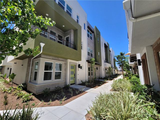 $4,100 | 933 Mason Anaheim Ca, Unit 48 | East Anaheim