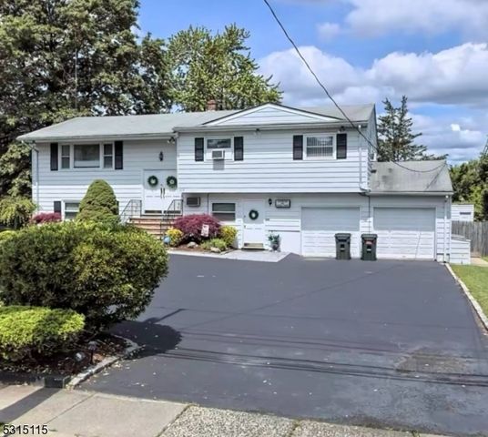 $799,000 | 668 Raritan Road | Clark