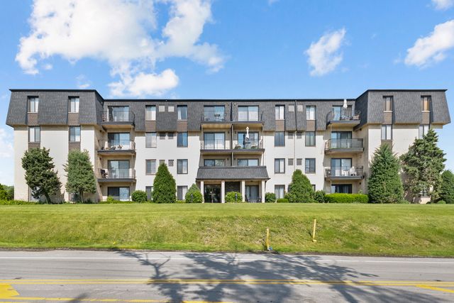 $174,900 | 7301 Willow Springs Road, Unit 207 | Countryside