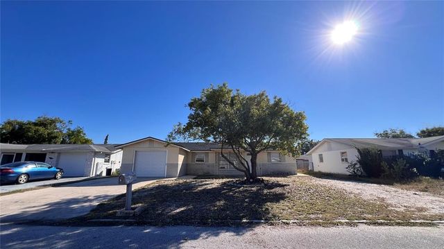 $248,000 | 7918 Hawthorn Drive | Palm Terrace Gardens