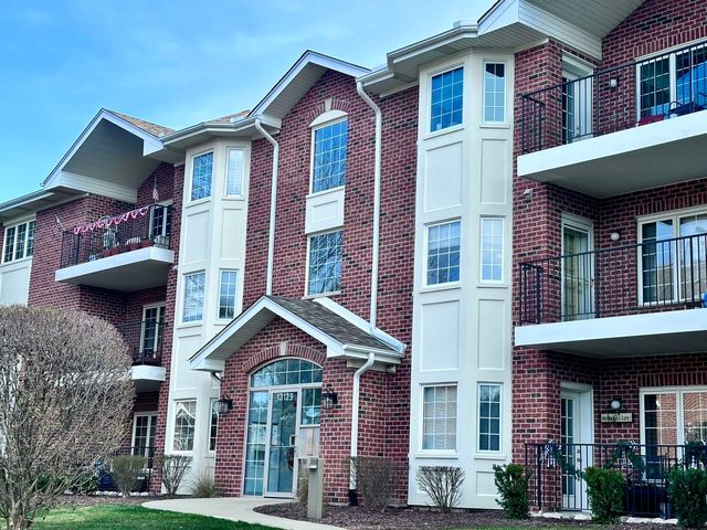 $274,900 | 13129 Forest Ridge Drive, Unit 2B | Westgate Valley