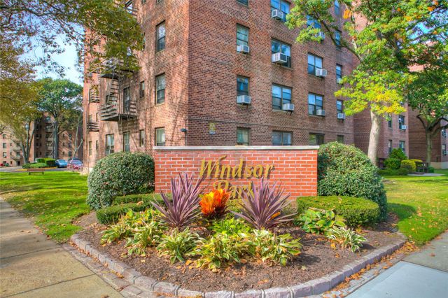 $258,000 | 73-11 Bell Boulevard, Unit 3D | Oakland Gardens