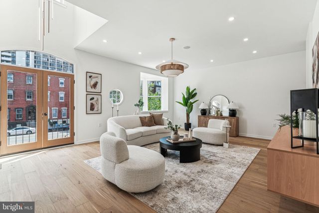 $1,795,000 | 2023 Spring Garden Street | Spring Garden