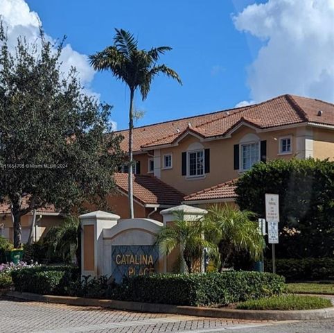 $385,000 | 6407 Catalina Lane, Unit 6407 | The Mainlands of Tamarac Lakes