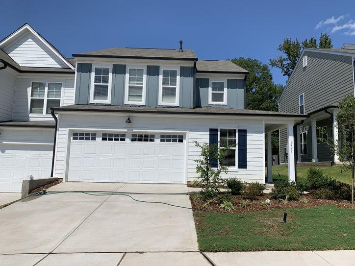 front view of house with a yard