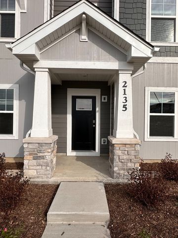 $3,100 | 2135 Yellowstone Boulevard | Mundelein