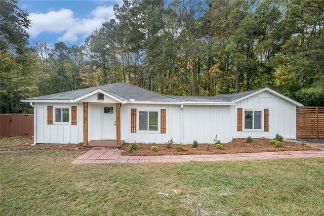 $319,995 | 4920 Hiram Lithia Springs Road Southwest