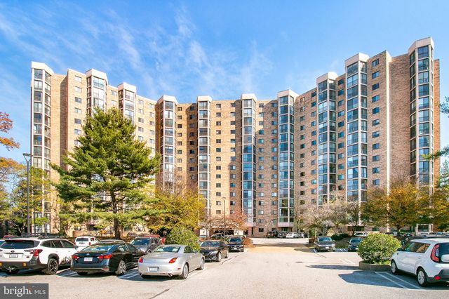 $489,999 | 5901 Mt Eagle Drive, Unit 1101 | Montebello Condominiums