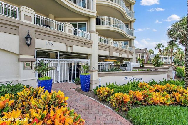 $940,000 | 116 19th Avenue North, Unit 301 | Beaches