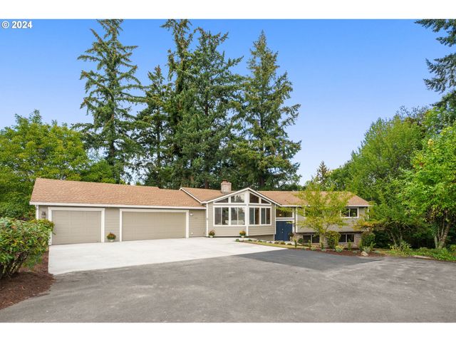 $724,500 | 890 Southeast 25th Court | Central Hillsboro