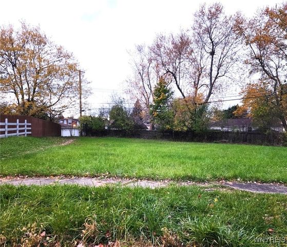 $25,000 | 3 Sprucewood Drive | South Cheektowaga