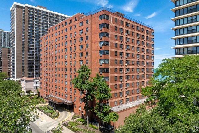 $1,610 | 5815 North Sheridan Road, Unit 617 | Edgewater Beach