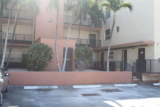 $230,000 | 677 Southwest 9th Avenue, Unit 103 | Riverside