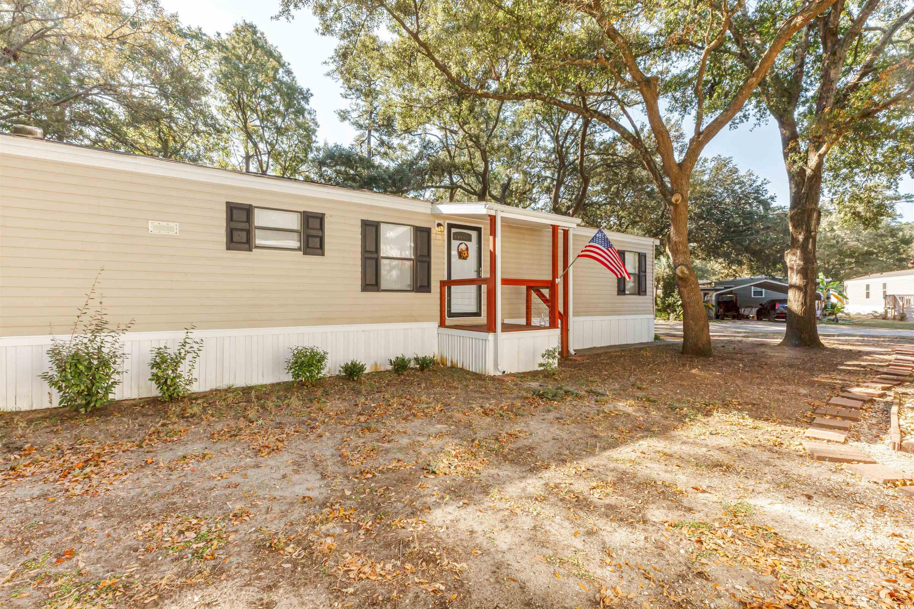 View of manufactured / mobile home