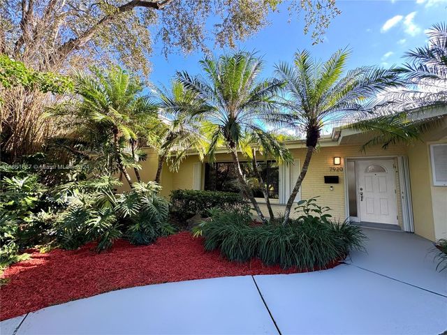 $1,499,000 | 7920 Southwest 132nd Street | Pinecrest