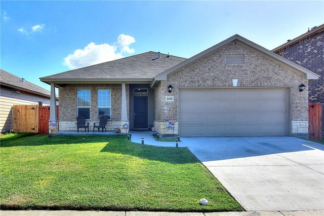 $2,300 | 2006 Rhumba Trail | Northwest Corpus Christi