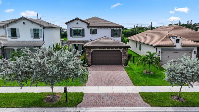 $1,050,000 | 8851 Grand Prix Lane