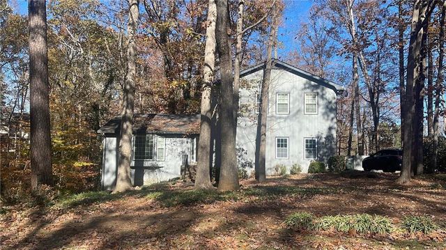 $515,000 | 5400 Mill Run Drive | Forest Brook