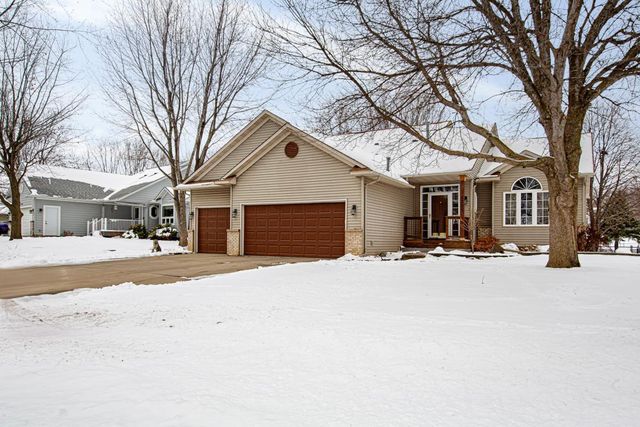 $410,000 | 1221 Cuylle Bay | Faribault