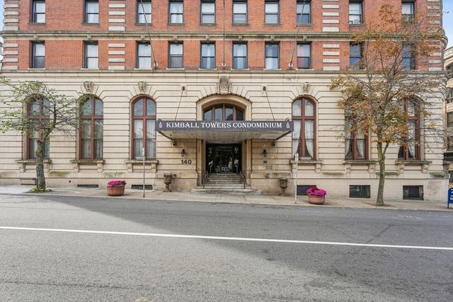 $140,000 | 140 Chestnut Street, Unit 606 | Metro Center