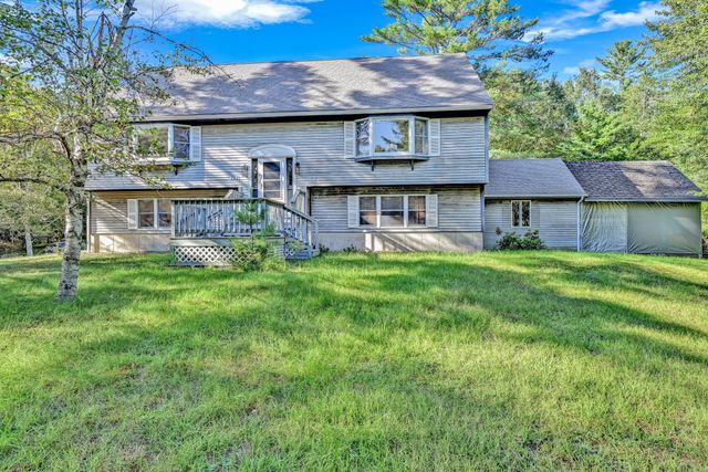 $399,999 | 177 Roxbury Pond Road | Andover