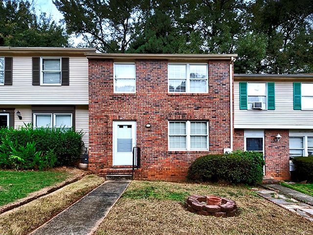 $1,650 | 301 Roswell Commons Circle | Roswell