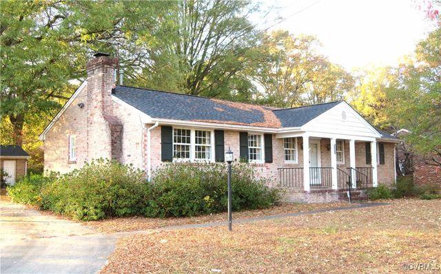 $299,500 | 4612 Fairway Road