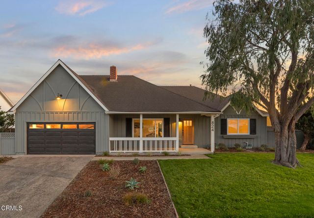 $1,199,000 | 824 Merced Drive | Camarillo Heights