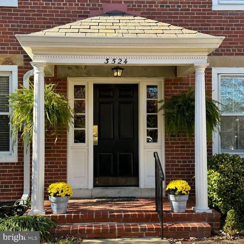 $2,750 | 3524 South Wakefield Street, Unit A2 | Fairlington Mews