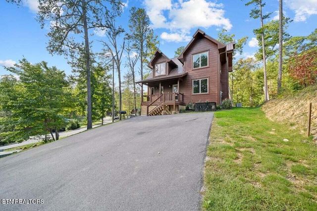 $1,350,000 | 2743 Murray Ridge Road | Smoky Cove