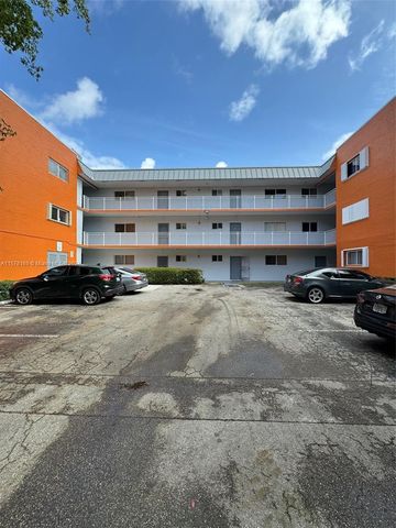 $195,000 | 11301 Southwest 200th Street, Unit 306A | South Miami Heights