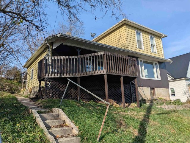 $120,000 | 102 Spring Street | Elroy