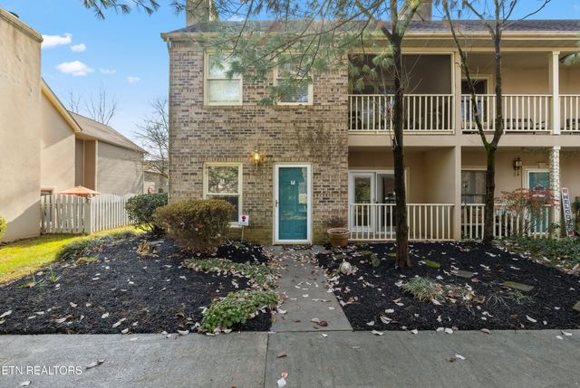 $325,000 | 8611 Old Carriage Court | Charles Towne Landing