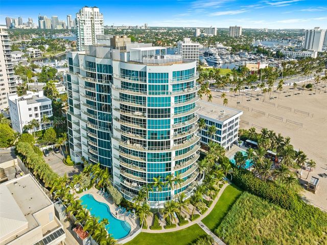 $995,000 | 1200 Holiday Drive, Unit 208 | Harbor Drive