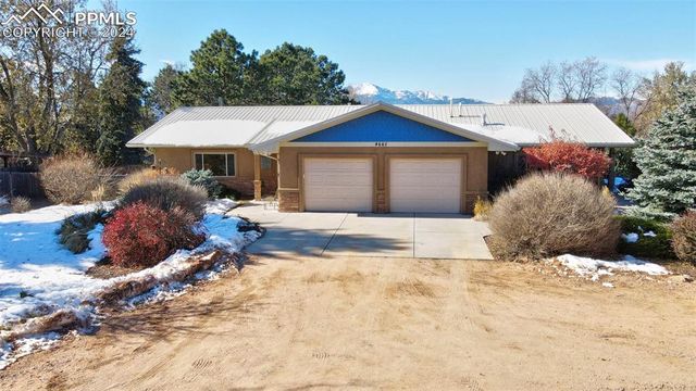 $724,900 | 4660 Topaz Drive | Vista Grande