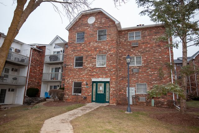 $1,300 | 4314 West Shamrock Lane, Unit 1C | McHenry