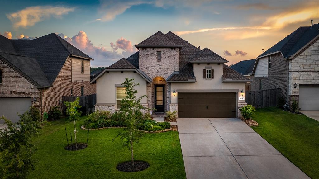 Welcome to the sought-after subdivision of Woodtrace just north of Tomball and the intersection of 99 / 249.