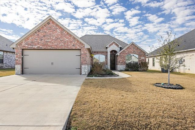 $330,000 | 3318 Windcrest Drive