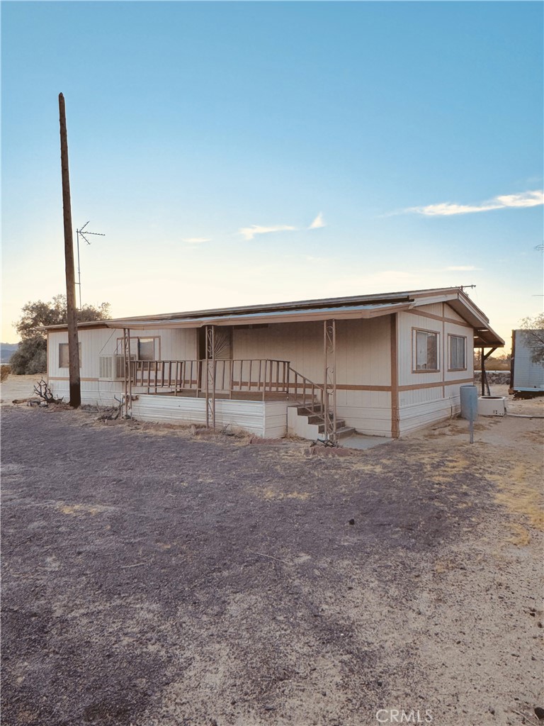 a view of backyard of house