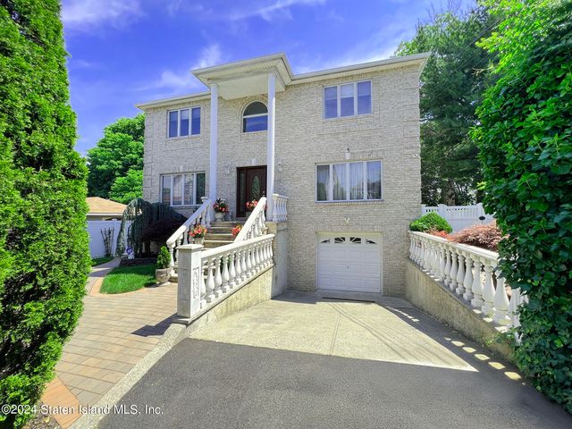 $1,288,000 | 229 Yetman Avenue | Tottenville