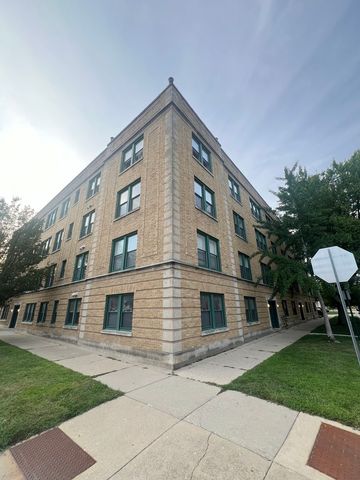 $2,400 | 9100 Lamon Avenue, Unit 3N | Skokie