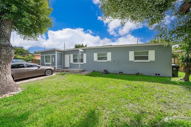 $395,000 | 901 South Solandra Drive | Monterey