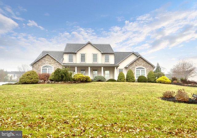 $690,000 | 6 Augusta Lane | Ruscombmanor Township - Berks County